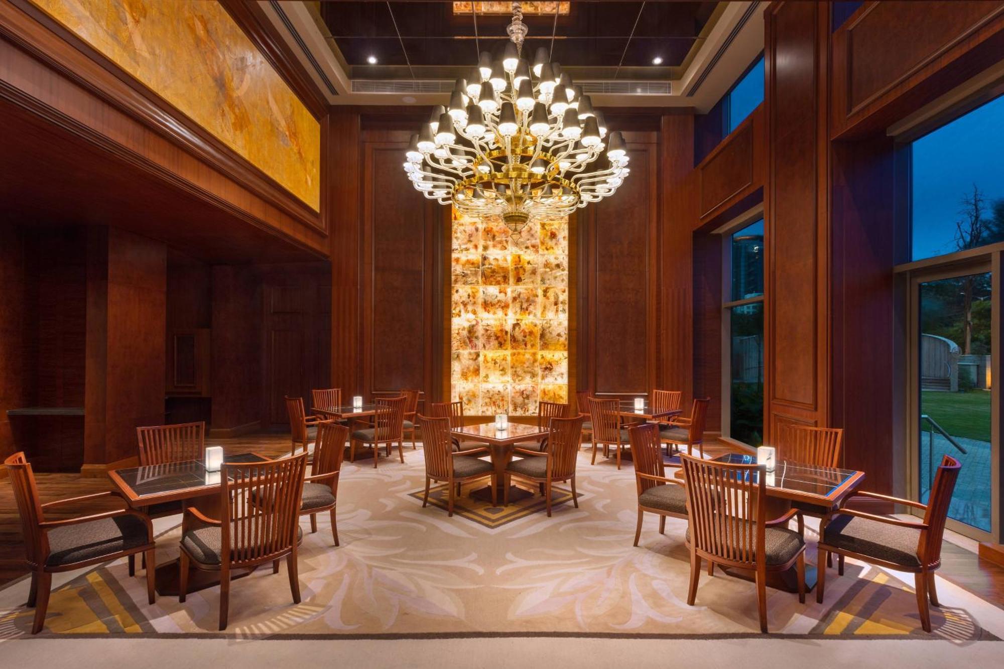 Sheraton Grand Bengaluru Whitefield Hotel & Convention Center Eksteriør bilde