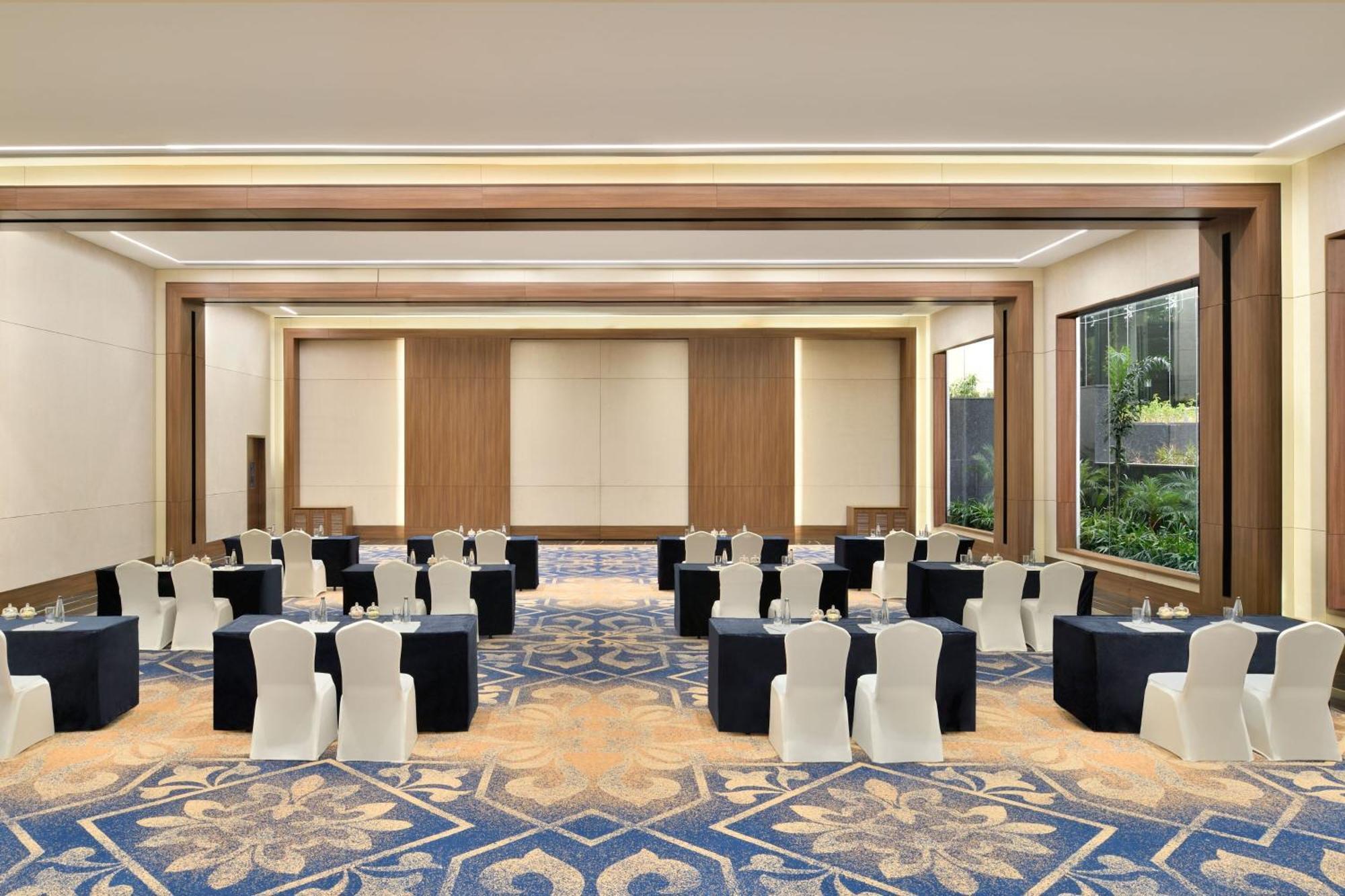 Sheraton Grand Bengaluru Whitefield Hotel & Convention Center Eksteriør bilde