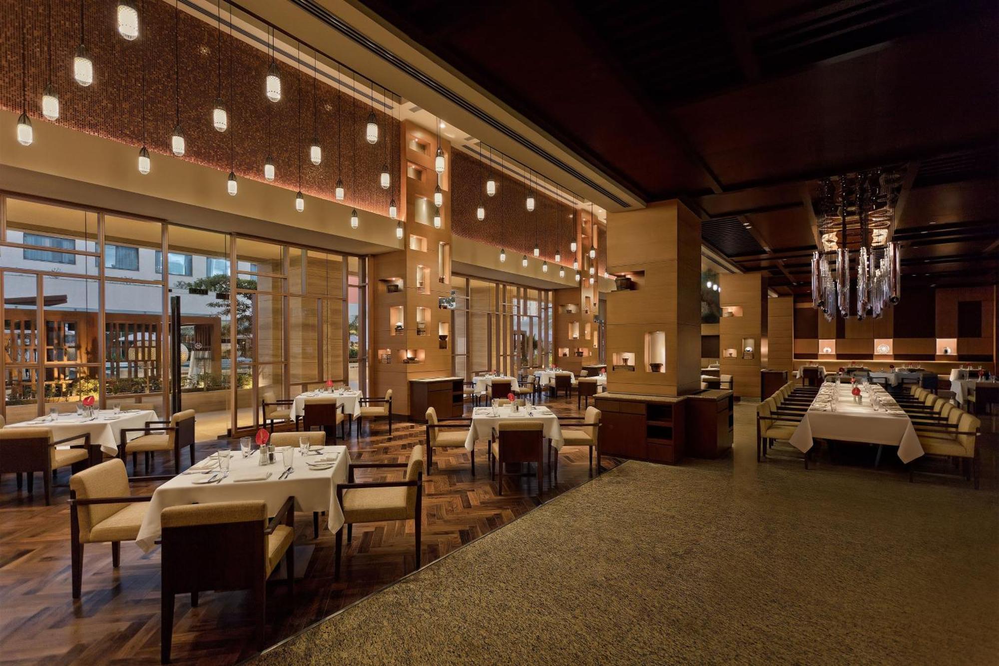 Sheraton Grand Bengaluru Whitefield Hotel & Convention Center Eksteriør bilde